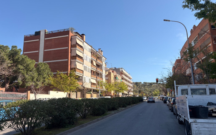 Traspaso - Bar-Cafeteria -
Sant Boi de Llobregat - La Montayeta