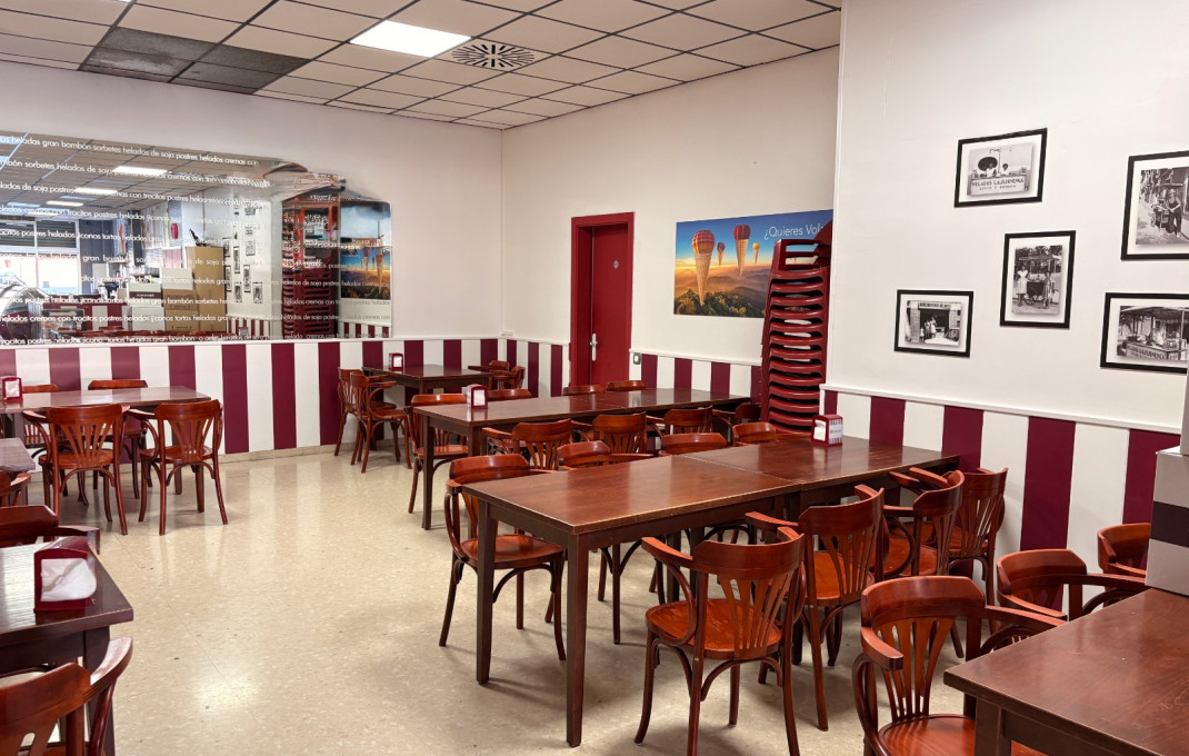 Traspaso - Bar-Cafeteria -
Sant Boi de Llobregat - La Montayeta