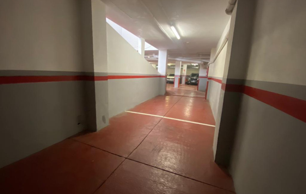 Venta en rentabilidad - Garaje - Trasteros -
Barcelona - Eixample Derecho