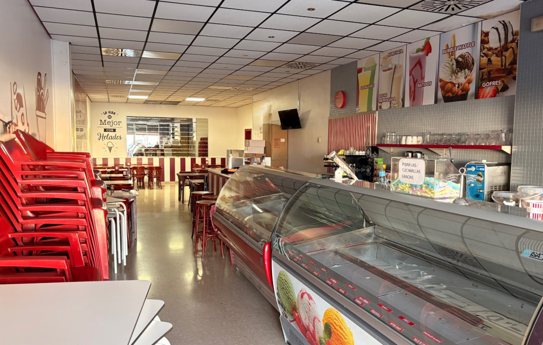 Traspaso - Bar-Cafeteria -
Sant Boi de Llobregat - La Montayeta