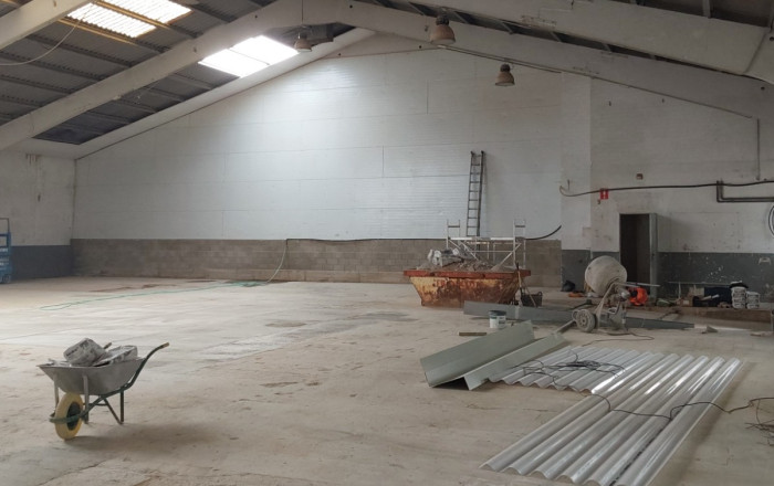 Alquiler - Naves y solares -
Sabadell