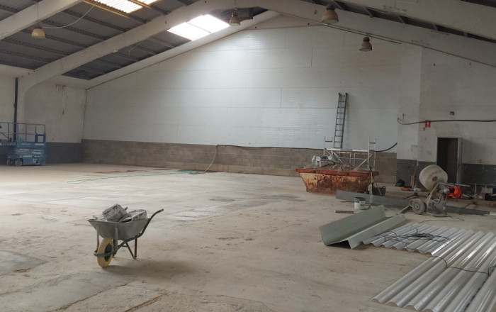 Alquiler - Naves y solares -
Sabadell