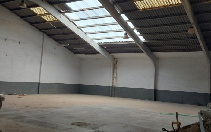 Alquiler - Naves y solares -
Sabadell