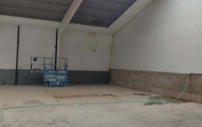 Alquiler - Naves y solares -
Sabadell