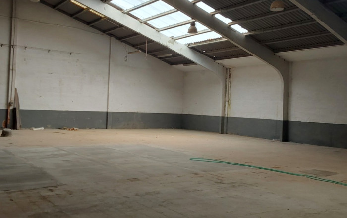 Alquiler - Naves y solares -
Sabadell