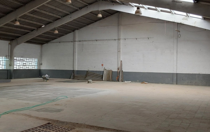 Alquiler - Naves y solares -
Sabadell