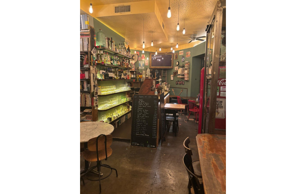 Traspaso - Bar Restaurante -
Barcelona - Eixample Derecho