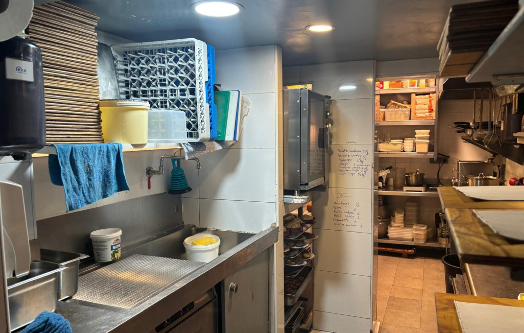 Traspaso - Bar Restaurante -
Barcelona - Eixample Derecho