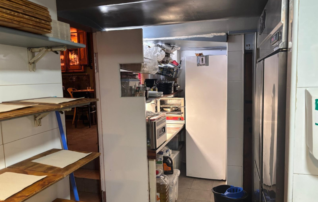 Traspaso - Bar Restaurante -
Barcelona - Eixample Derecho