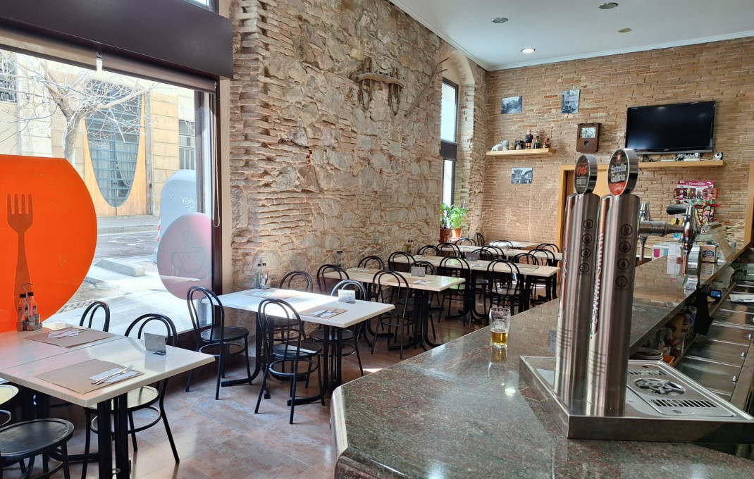 Traspaso - Bar Restaurante -
Barcelona - Poble Sec-montjuïc