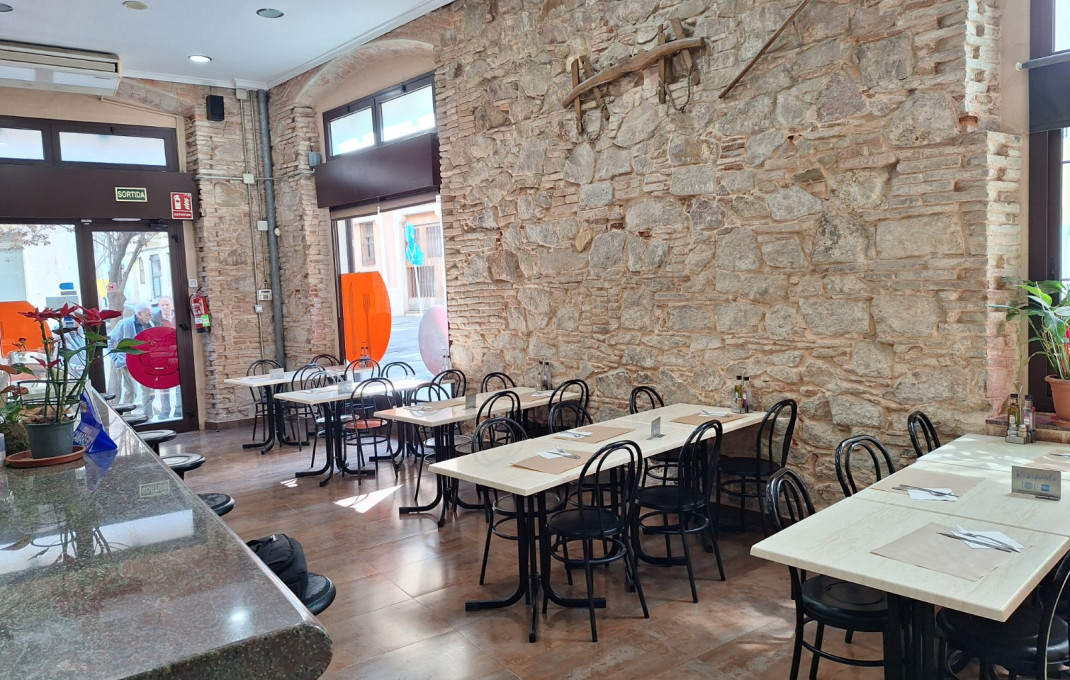 Traspaso - Bar Restaurante -
Barcelona - Poble Sec-montjuïc