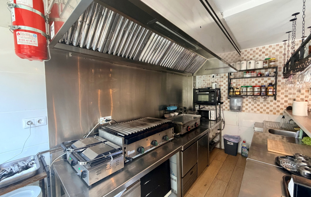 Traspaso - Restaurante -
Barcelona - Les corts