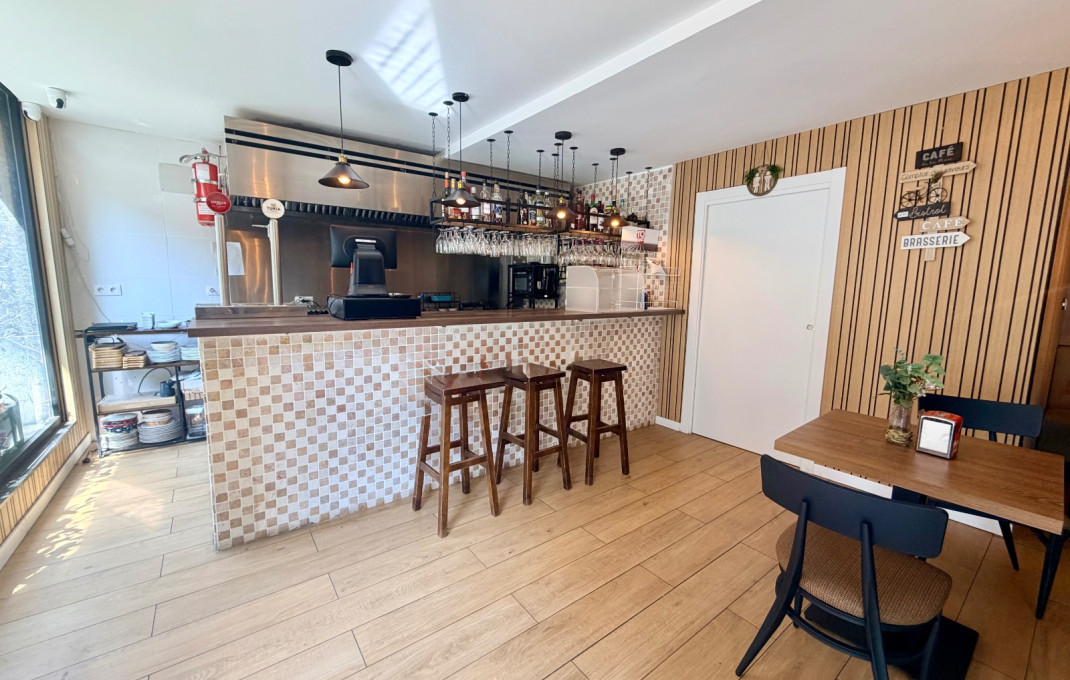 Traspaso - Restaurante -
Barcelona - Les corts