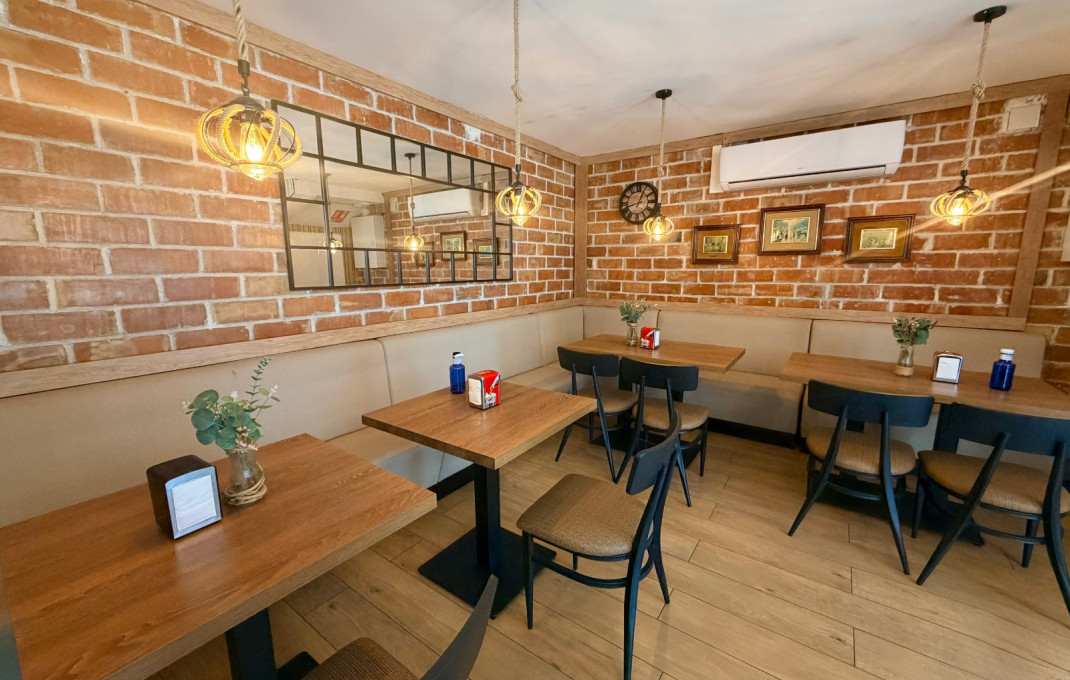 Traspaso - Restaurante -
Barcelona - Les corts