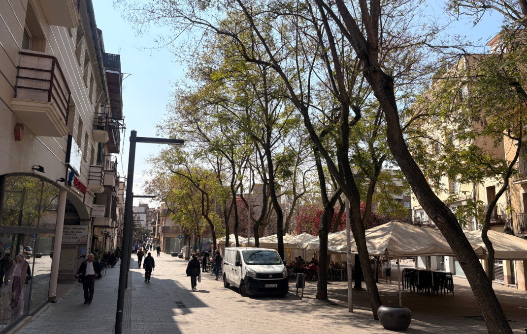 Traspaso - Bar Restaurante -
Rubí