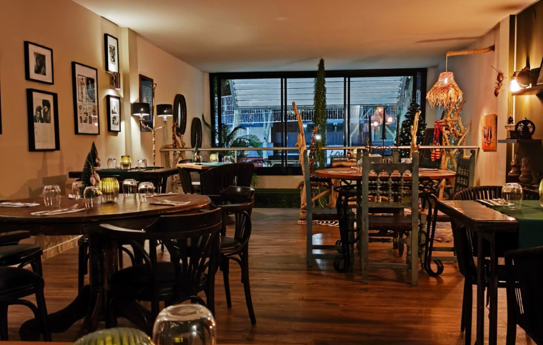 Traspaso - Restaurante -
Platja d'Aro