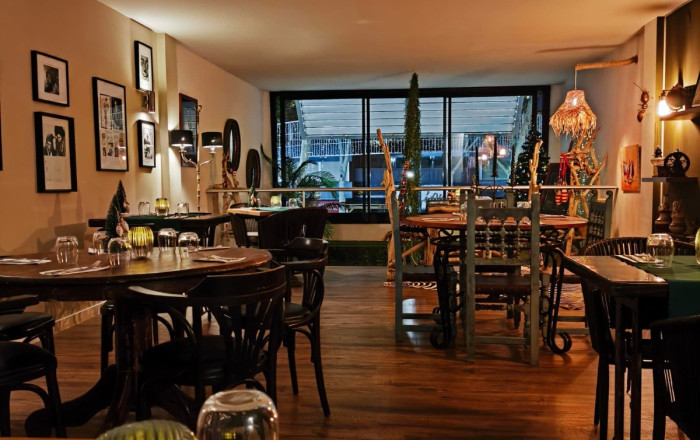 Traspaso - Restaurante -
Platja d'Aro