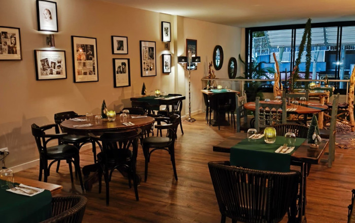 Traspaso - Restaurante -
Platja d'Aro