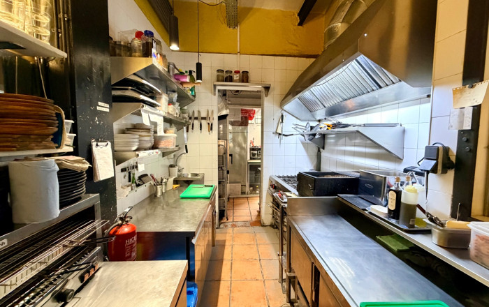 Traspaso - Restaurante -
Barcelona - Gràcia