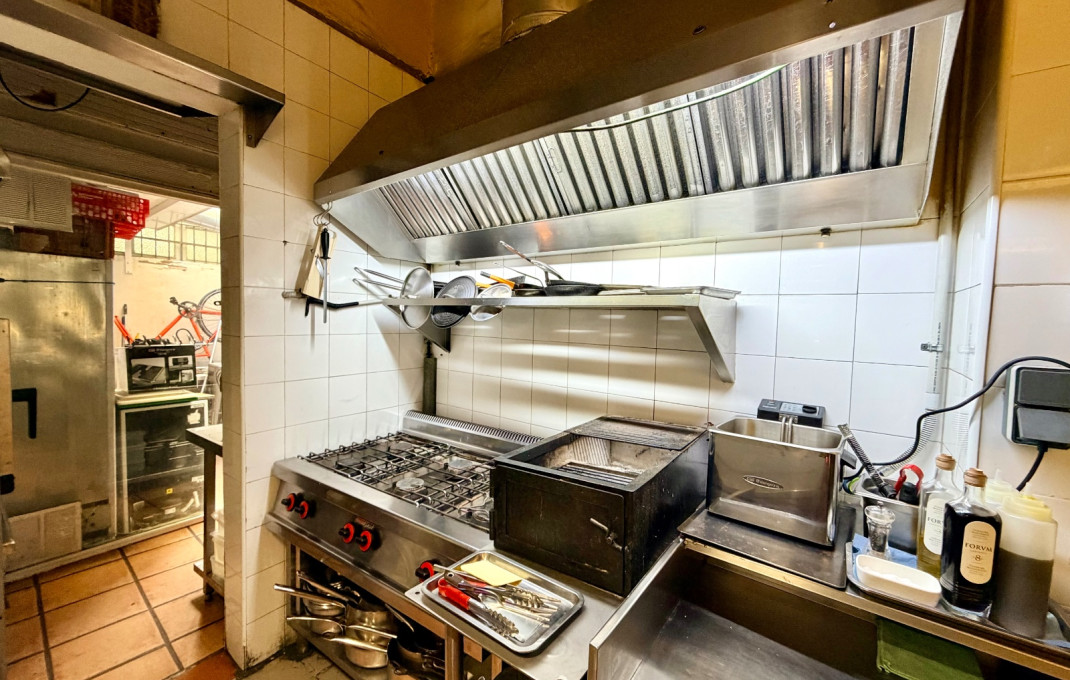 Traspaso - Restaurante -
Barcelona - Gràcia