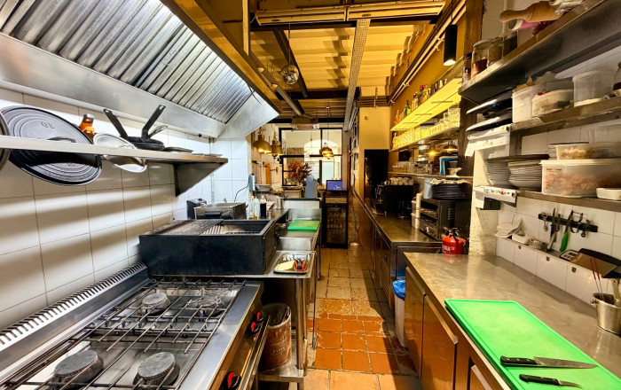 Traspaso - Restaurante -
Barcelona - Gràcia