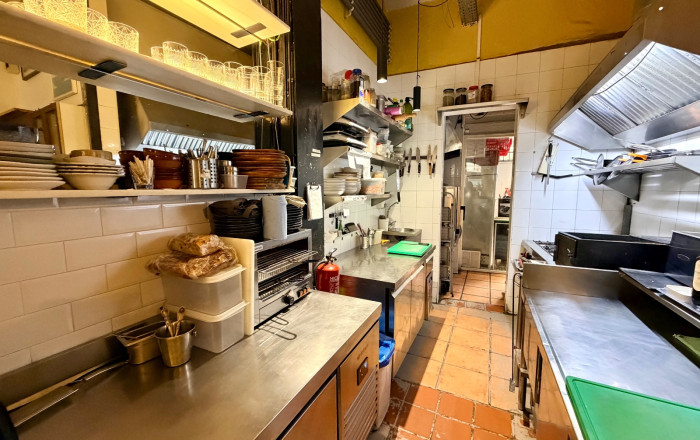 Traspaso - Restaurante -
Barcelona - Gràcia