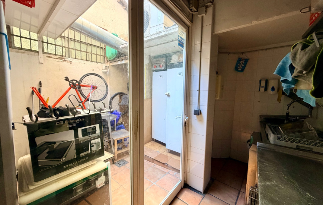 Traspaso - Restaurante -
Barcelona - Gràcia