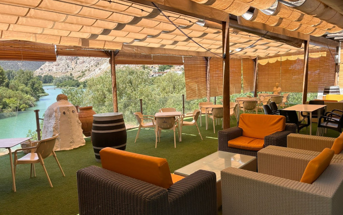 Sale - Hostal -
Albacete - Tolosa