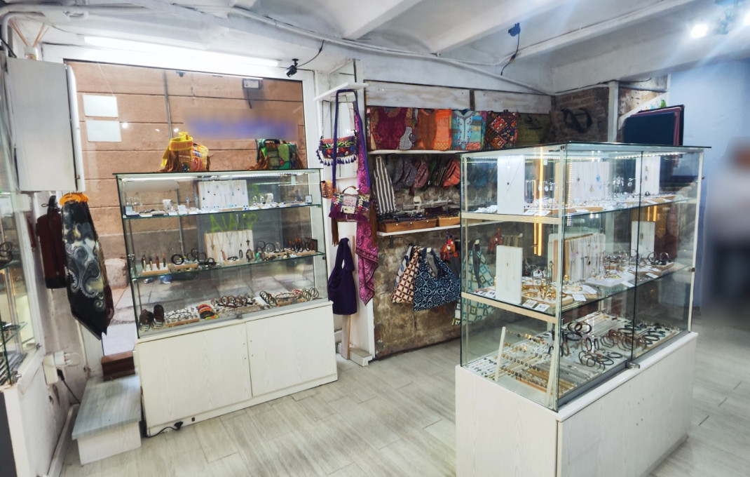 Traspaso - Tiendas -
Barcelona - Borne-centro