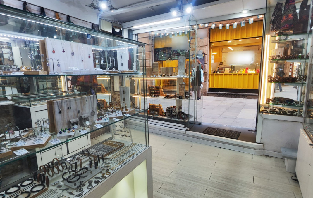 Traspaso - Tiendas -
Barcelona - Borne-centro