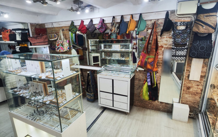 Traspaso - Tiendas -
Barcelona - Borne-centro