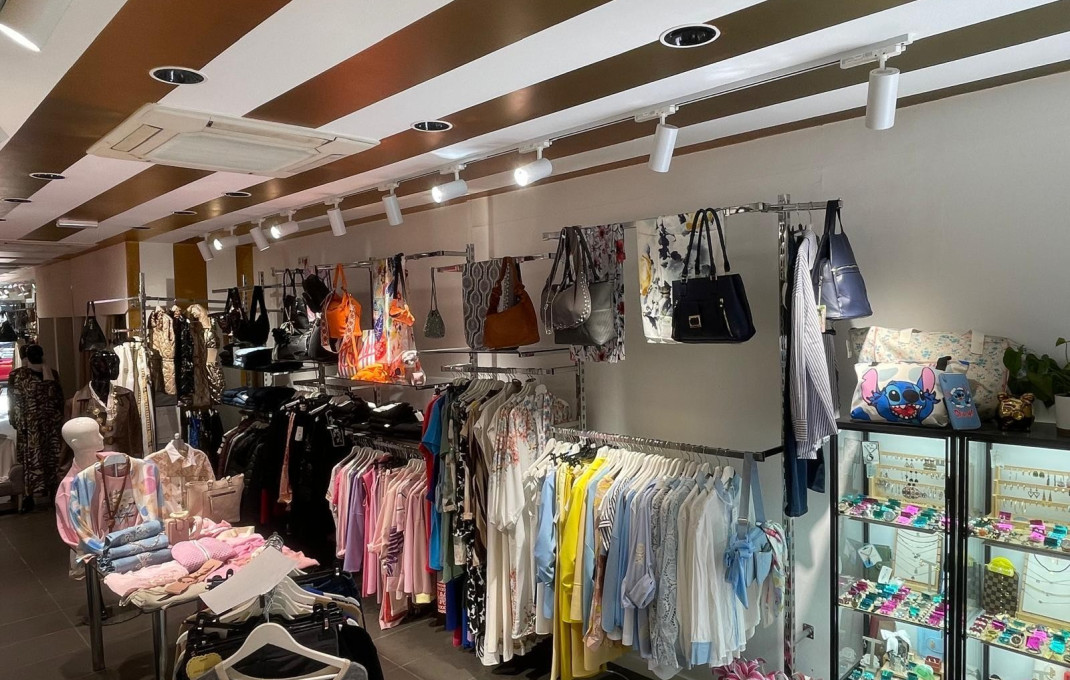 Traspaso - Tiendas -
Mataró