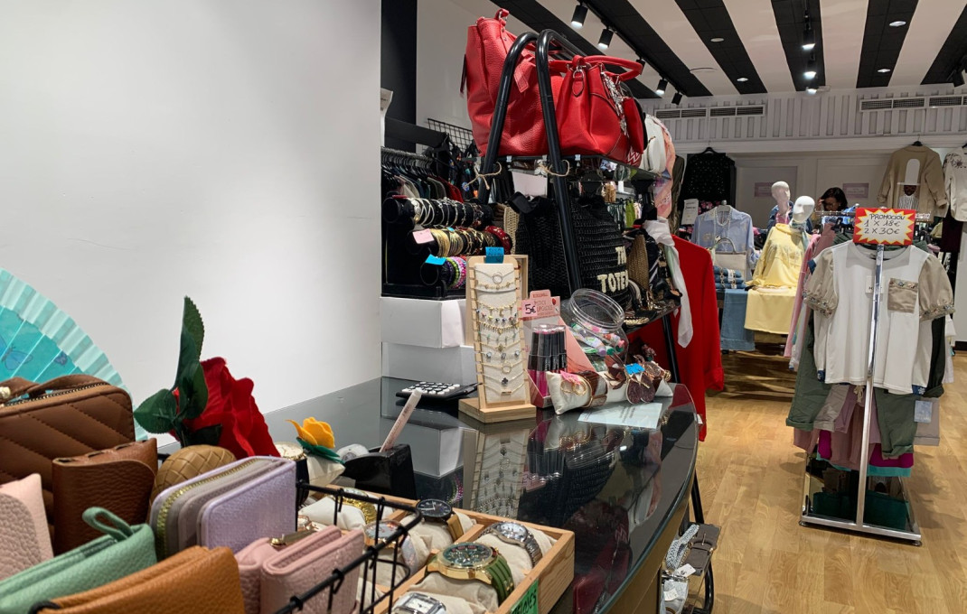 Traspaso - Tiendas -
Barcelona - Sant Adriá Del Besos