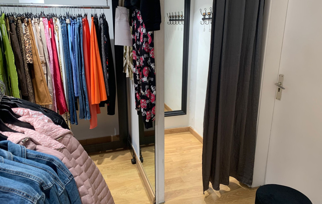 Traspaso - Tiendas -
Santa Coloma de Gramenet