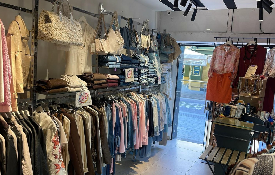 Traspaso - Tiendas -
Santa Coloma de Gramenet