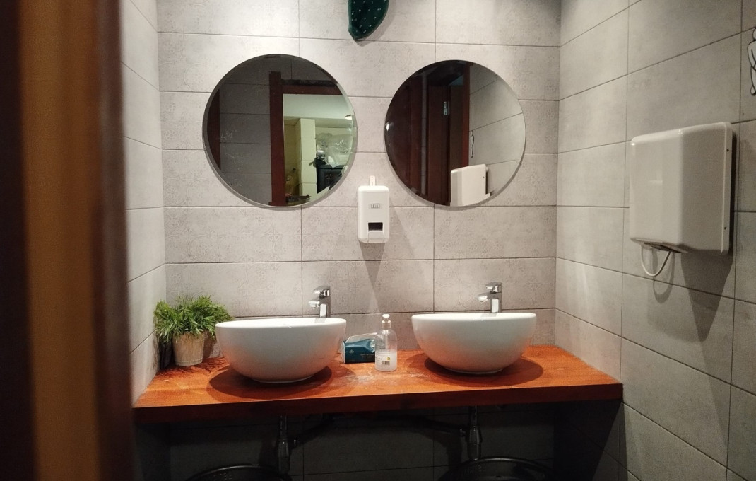 Transfert - Bar Restaurante -
Barcelona - Sant Antoni