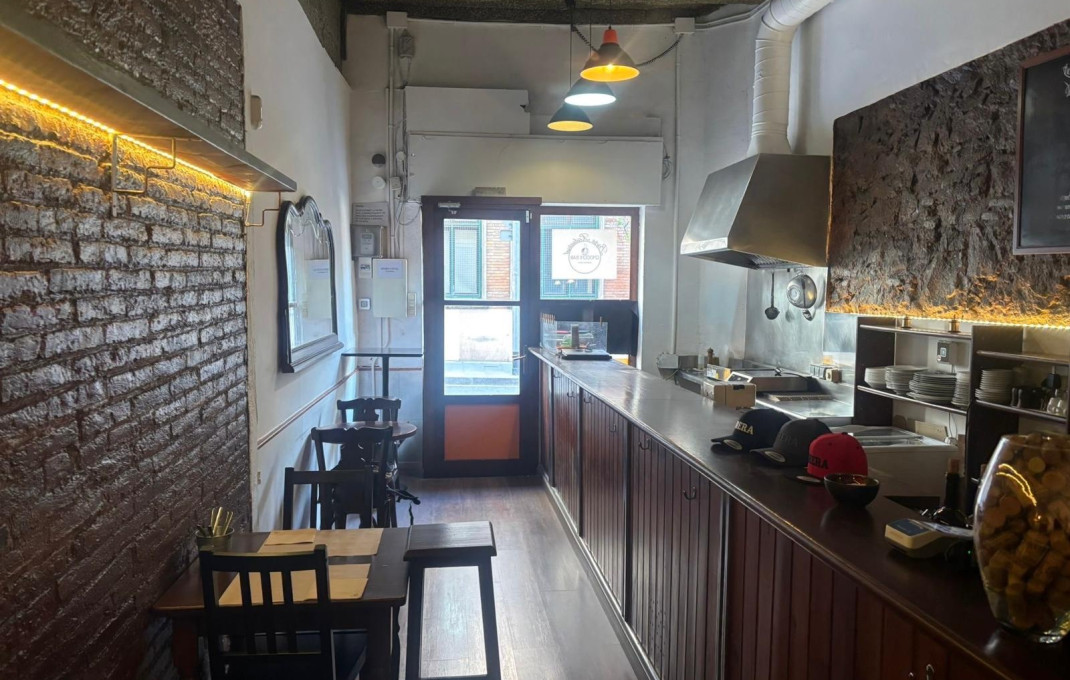 Traspaso - Bar Restaurante -
Barcelona - Sants