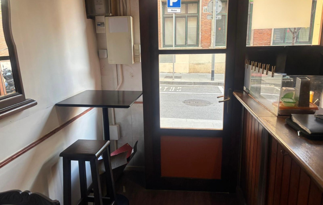 Traspaso - Bar Restaurante -
Barcelona - Sants