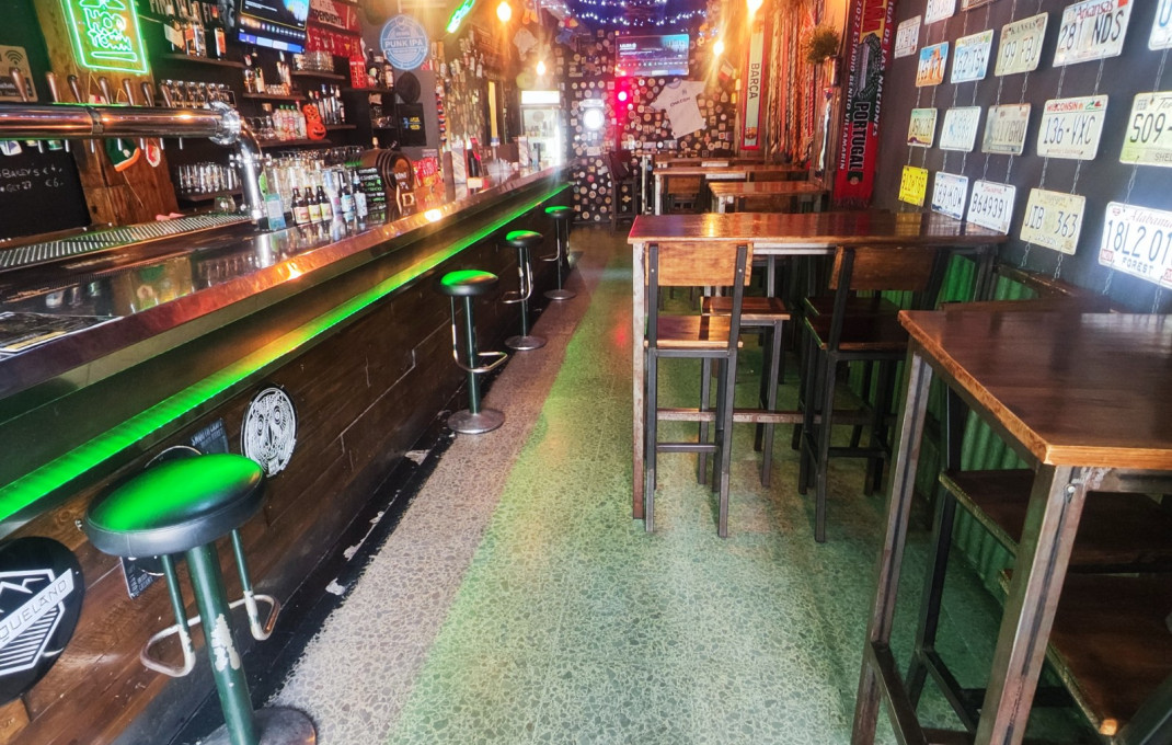 Traspaso - Licencia C2 -
Barcelona - Eixample Derecho