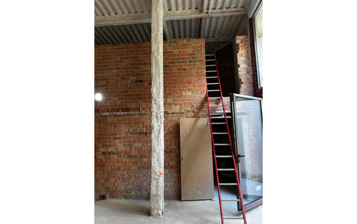 Alquiler - Local comercial -
Barcelona - Eixample Derecho