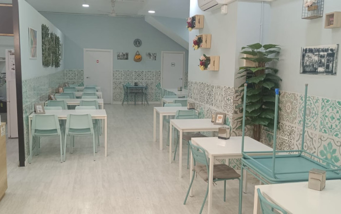 Traspaso - Bar-Cafeteria -
Mataró - Via Europa - Parque Central