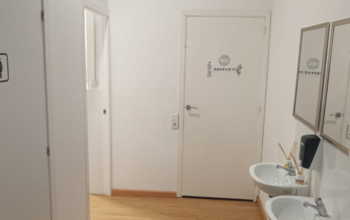 Traspaso - Bar-Cafeteria -
Mataró - Via Europa - Parque Central