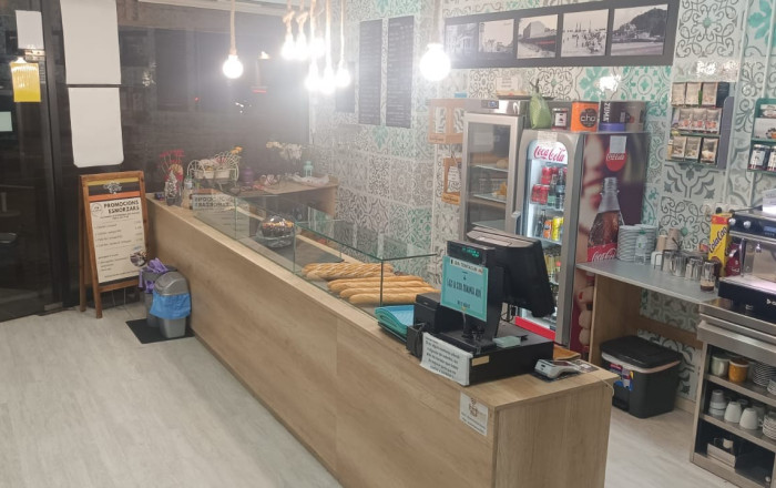 Traspaso - Bar-Cafeteria -
Mataró - Via Europa - Parque Central