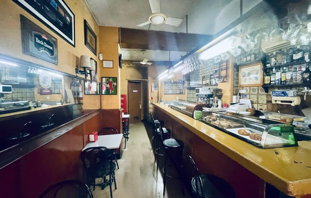 Transfert - Licencia C2 -
Barcelona - Eixample Derecho