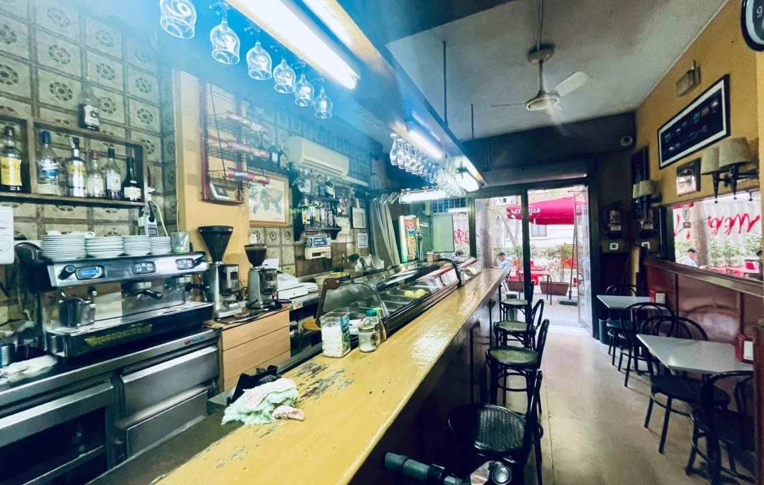 Transfert - Licencia C2 -
Barcelona - Eixample Derecho