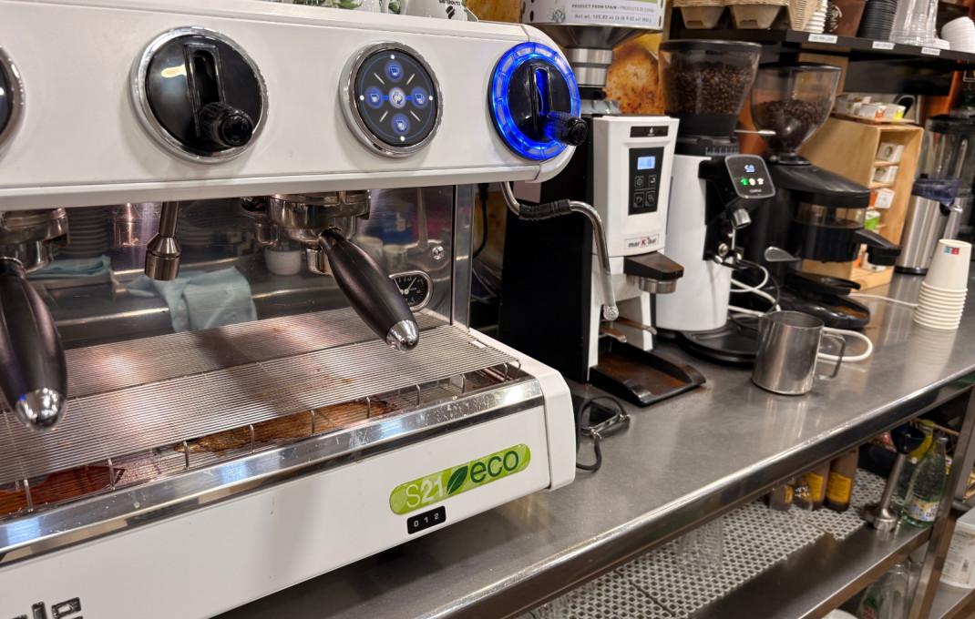 Traspaso - Bar-Cafeteria -
El Prat de Llobregat