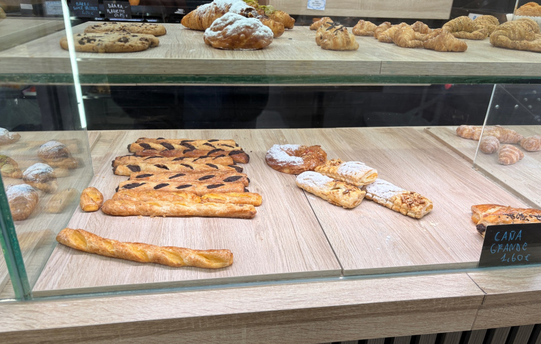 Traspaso - Bar-Cafeteria -
El Prat de Llobregat