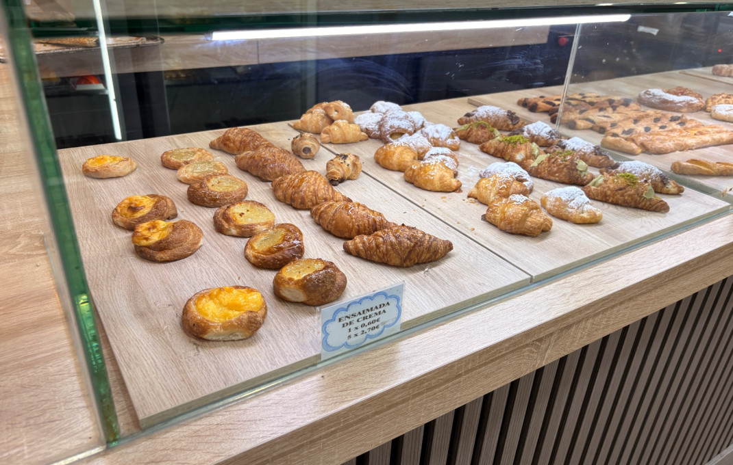 Traspaso - Bar-Cafeteria -
El Prat de Llobregat