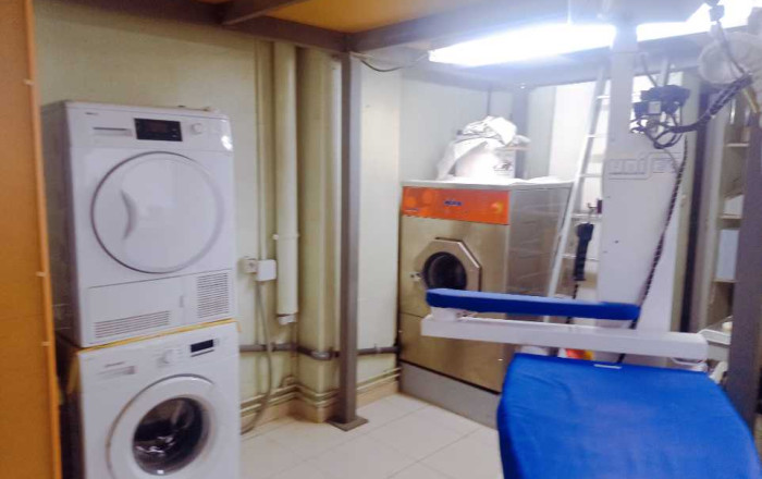 Venta - Tiendas -
Sabadell