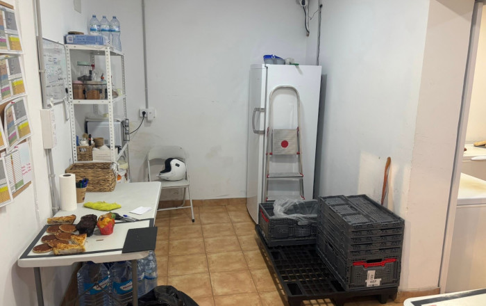 Traspaso - Obradores y/o Panaderias -
Barcelona - Gràcia